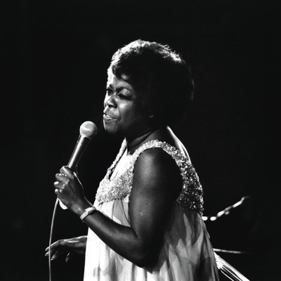 Veryl Oakland’s “Jazz in Available Light” — photos (and stories) of Sarah Vaughan and Betty Carter